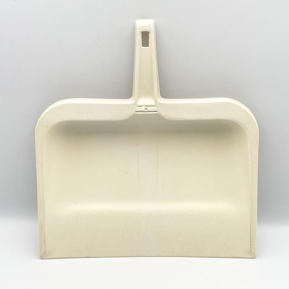 Vintage 1980s Rubbermaid 2003-49 Beige Hard Rubber Dust Pan Flat Edge
